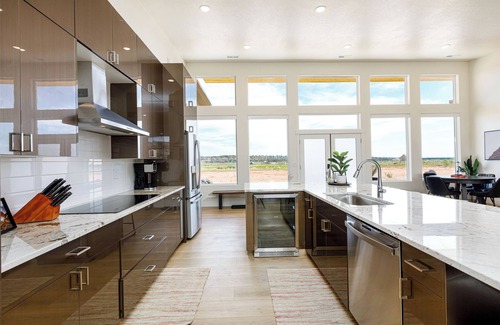 Kanab House | Private pool w/slide, hot tub, and firepit! Near National Parks!