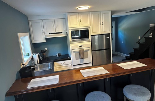 Johnstown House | Private & quiet bardominium in Johnstown with woods & trails. Prime location!