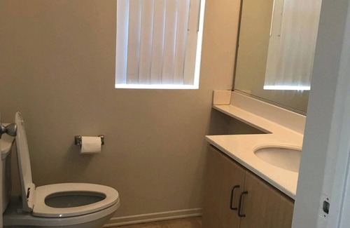 Downtown Los Angeles House | Private Room 3/3 near DTLA and USC hospital