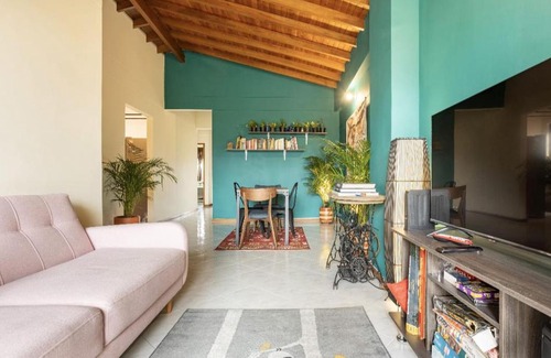 Envigado Bed & Breakfast | Private Room at Medellín's Coolest Location