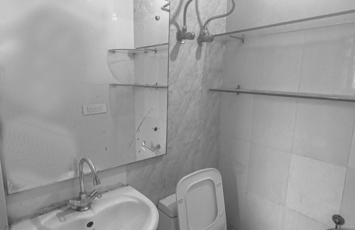Hari Nagar Ashram Bed & Breakfast | PRIVATE ROOM IN ASHRAM