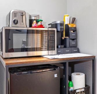 Provincetowne House | Private Room in Ballantyne