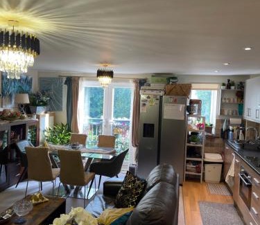 Brownsover Apartment | Private Room in Cozy Shared Apartment