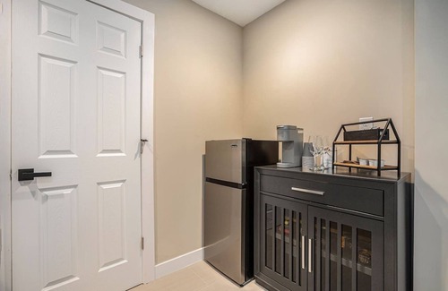 Bradenton Apartment | Private Room, Kitchen & Bathroom