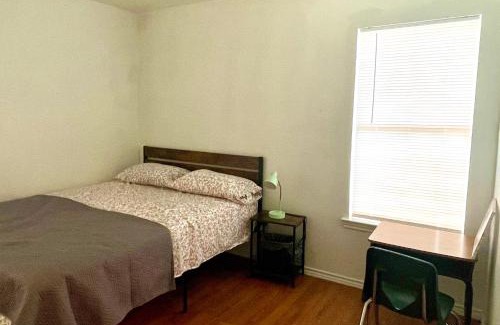 Dallas House | Private Room near downtown Dallas42