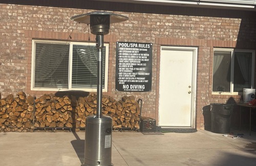 Hildale House | Private, soothing 5-bedroom home with AC in charming Hildale