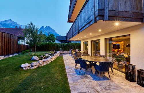 Garmisch-Partenkirchen Apartment | Private Spa & Garden Alpi