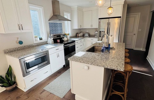 Saratoga Springs House | Private, spacious 4-bedroom house in Saratoga Springs NY. Minutes from downtown!