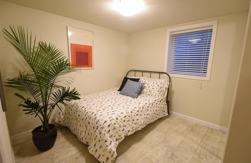 Hazelwood Apartment | Private spacious 2BR/1.5BA flat, stylish with all the comforts of home.