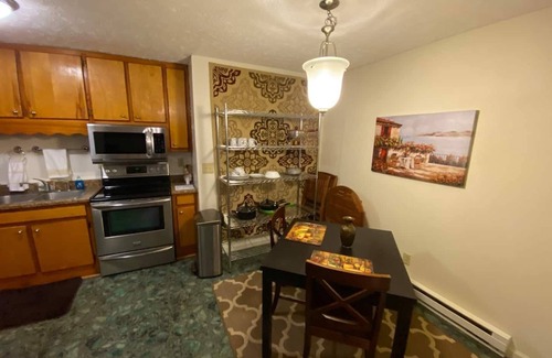 Waverly Apartment | Private, spacious and comfortable 2 bedrooms