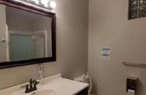 South Loop Hotel | Private Stay w/Free Coffee | Best Stay in Chicago