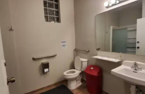 South Loop Hotel | Private Stay w/Free Coffee | Best Stay in Chicago
