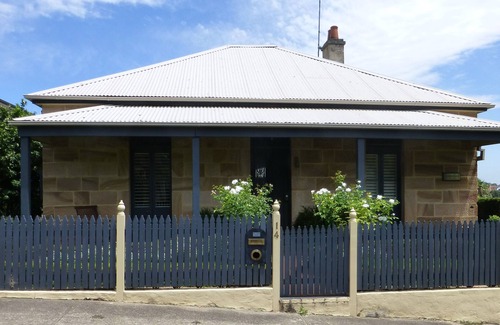 Hunters Hill Apartment | Private Studio below Stunning Heritage Cottage with own entrance