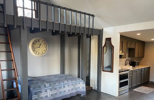 Cold Spring Cottage | Private studio cottage, completely redone