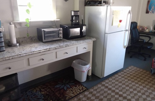 Cheney Apartment | Private Studio in a Serene Country Setting on Williams Lake. No Hunting.