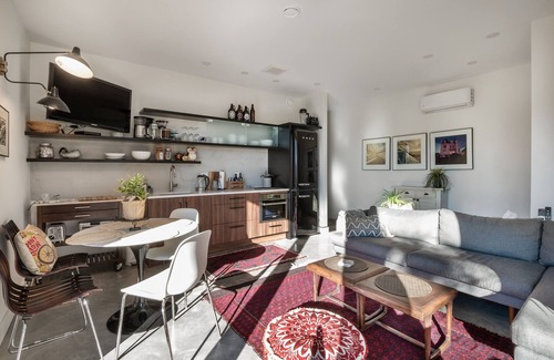 Okanagan-Similkameen House | Private suite 2 bedroom in the Southern Okanagan BC reg #H082210588