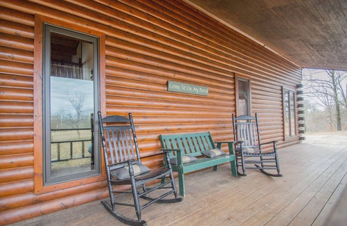 Saint Joe Cabin | Private Suite at Buffalo River Lodge - the perfect place for a romantic getaway