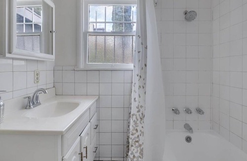 View Park-Windsor Hills Villa | Private and updated two bedroom with laundry and patio