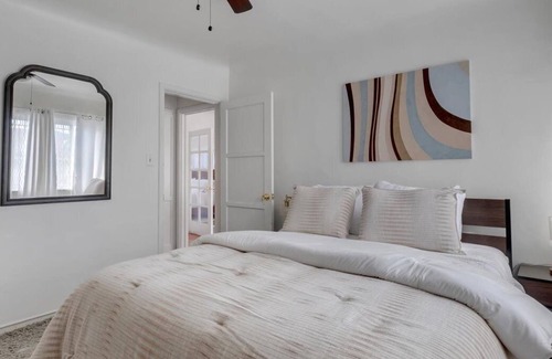 View Park-Windsor Hills Villa | Private and updated two bedroom with laundry and patio