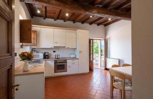 Vicchio Villa | Private Villa with hot tub, private pool, WIFI, sauna, TV, patio, pets allowed, panoramic view