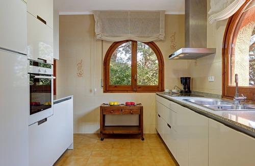 Tamariu House | Private villa in quiet surroundings for family holidays