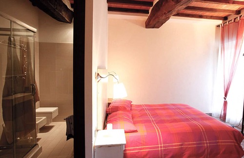 Castelfranco Piandisco Villa | Private Villa in Tuscany with pool, garden, great landscape view