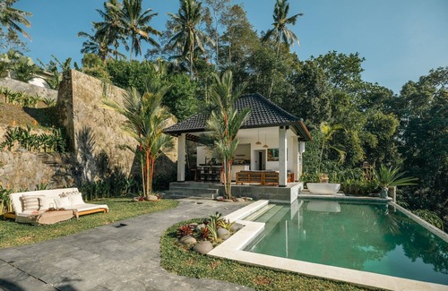 Payangan Villa | Private villa that offers a view of Mount Agung and lush jungle.