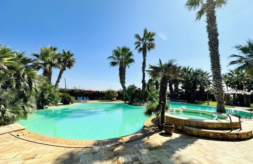 Donnalucata Villa | Private Villa with A/C, WIFI, hot tub, private pool, TV, patio, pets allowed, panoramic view