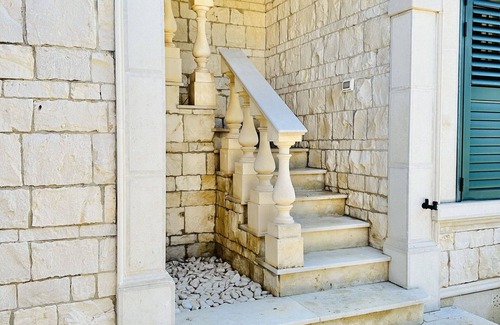 Donnalucata Villa | Private Villa with A/C, WIFI, hot tub, private pool, TV, patio, pets allowed, panoramic view