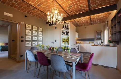 Monteu Roero Villa | Private Villa with private pool, WIFI, sauna, hot tub, A/C, TV, patio, panoramic view, close to Alba