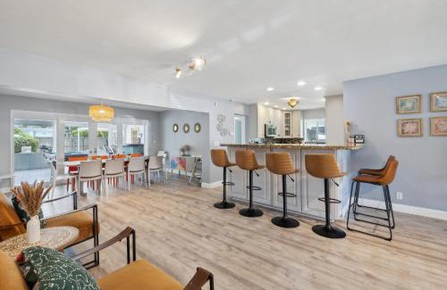 Dania Beach House | Private Villa with Pool and Sauna home