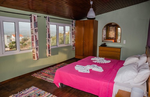 Petrokefalion Villa | Private Villa with pool,private parking, beaches nearby, quiet relaxing location