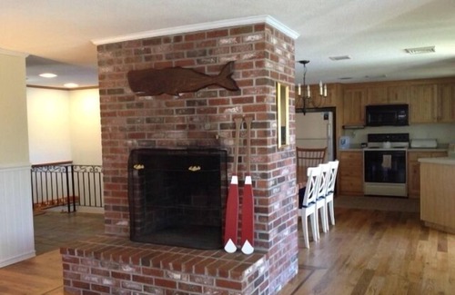 East Harwich House | Private Waterfront On Freshwater Pond With Beach!
