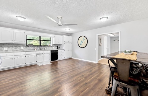 Pell City House | Private Waterfront Retreat on Logan Martin Lake!