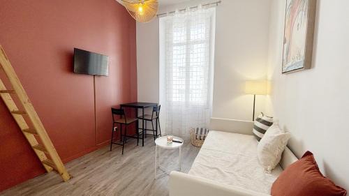 Prado - Republique Apartment | Proche Palais Des Festivals, T2 avec Mezzanine - Palmazur Vacances