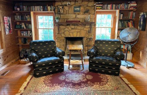 Mineral Bluff House | Project Chimps Historic Cabin