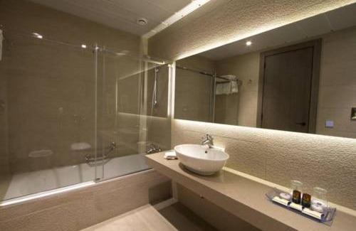 Zalqa Hotel | Promenade Hotel