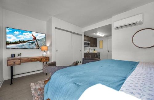 Downtown Apartment | Promenade Studio! Free Parking!