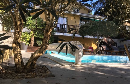 Capbreton House | *PROMO* BEAUTIFUL VILLA WITH HEATED POOL CLOSE TO TOWN CENTER AND BEACHES