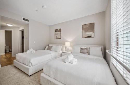 Westwood Apartment | Promo Casa Miel Heart of Westwood Luxury Condo