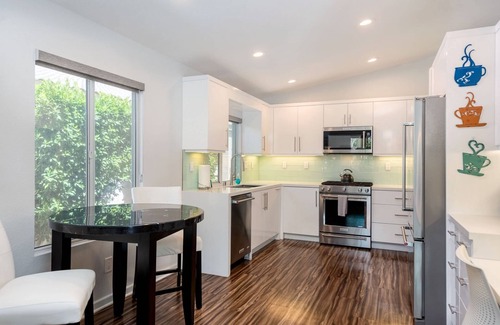 Indio House | PROMOS Indian Palms Luxe Home: Spa, Pool, Views! Coachella Music & Golf #050624