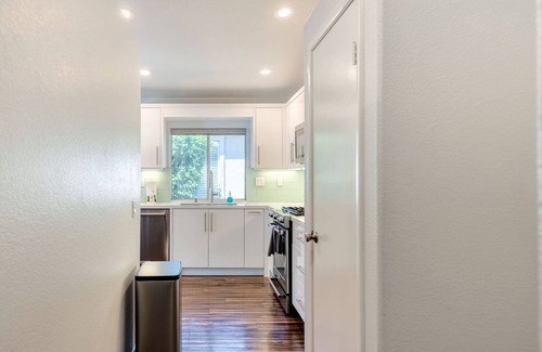 Indio House | PROMOS Indian Palms Luxe Home: Spa, Pool, Views! Coachella Music & Golf #050624