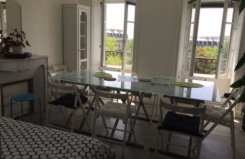 Faubourg North Apartment | PROMOTION Jardin Darcy hyper center, Gare-ville parking at the peaceful foot