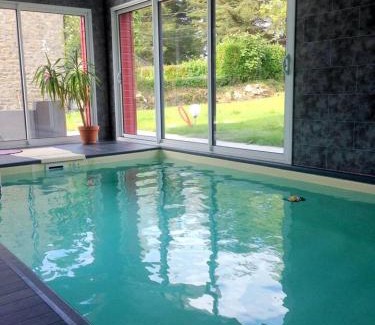 Theix-Noyalo House | Propriete d'une chambre avec piscine partagee et terrasse a Theix a 9 km de la plage