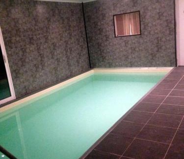 Theix-Noyalo House | Propriete d'une chambre avec piscine partagee et terrasse a Theix a 9 km de la plage