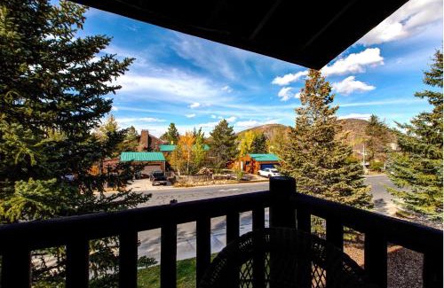 North Park City Apartment | Prospector Lodge 425 by Moose Management
