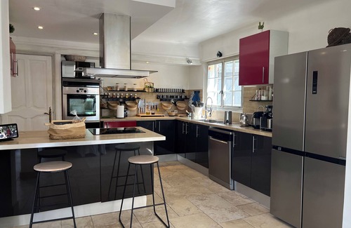 Saint-Paul-en-Foret Villa | Provençal villa