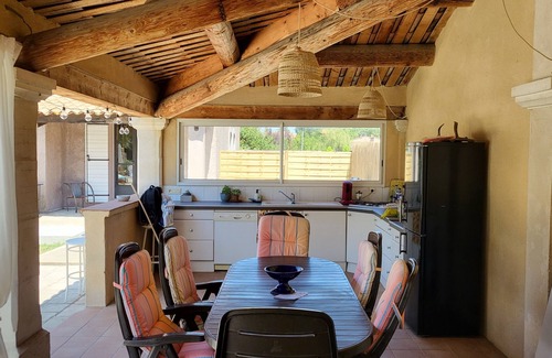 Serignan-du-Comtat House | Provencal House with Pool & Pool House