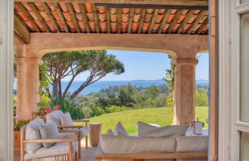 La Croix-Valmer Villa | Provencal villa with panoramic sea view in Gigaro