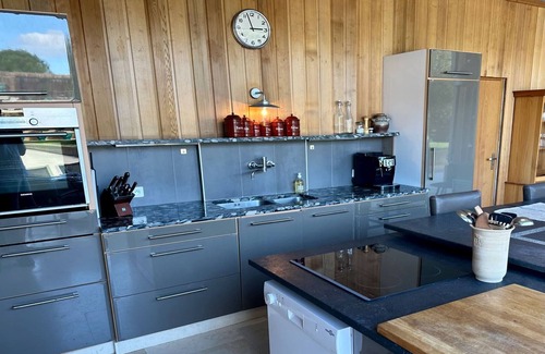 Uzes Apartment | Provencal Villa with Garden & Pool